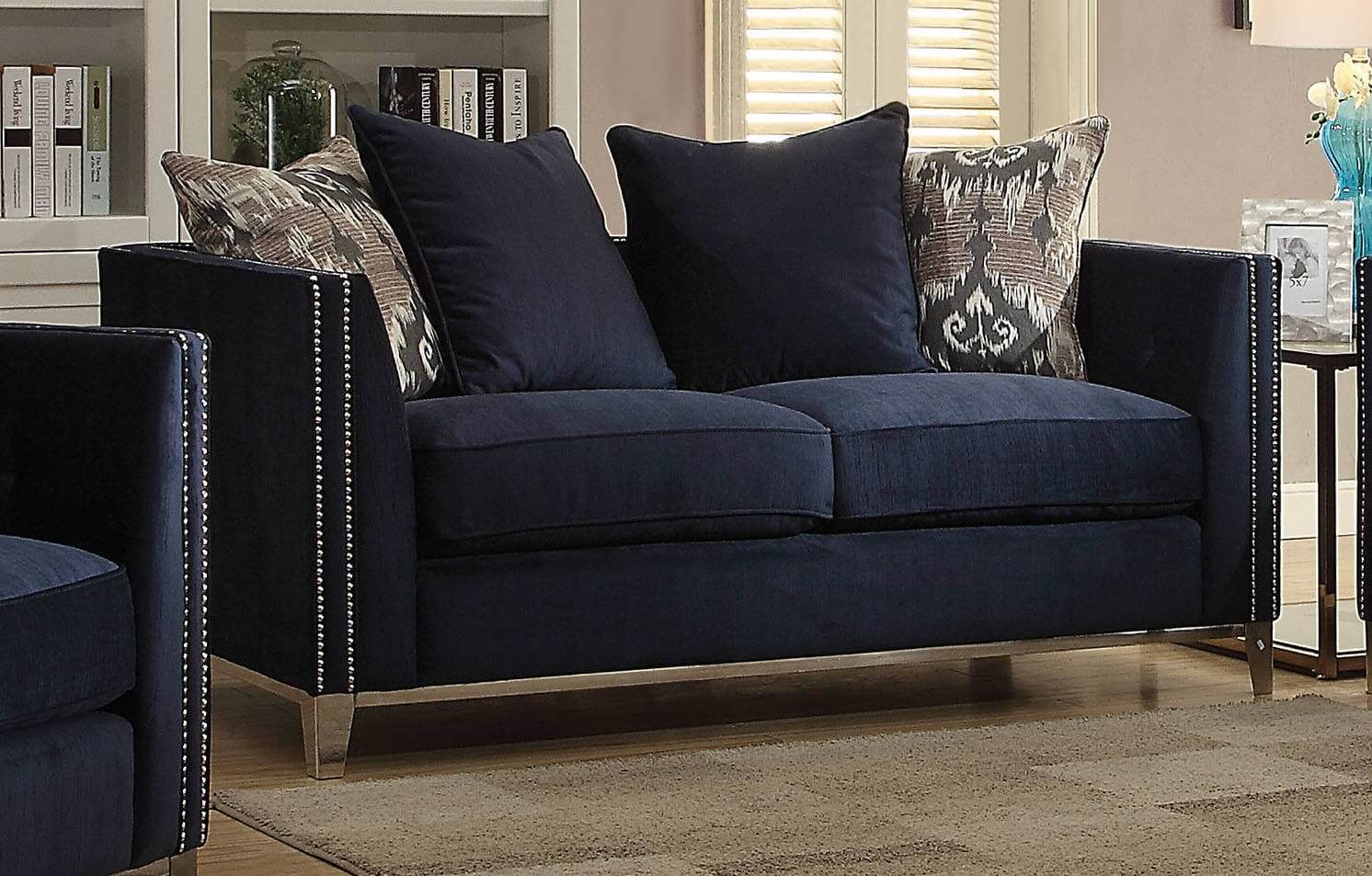 Phaedra Loveseat