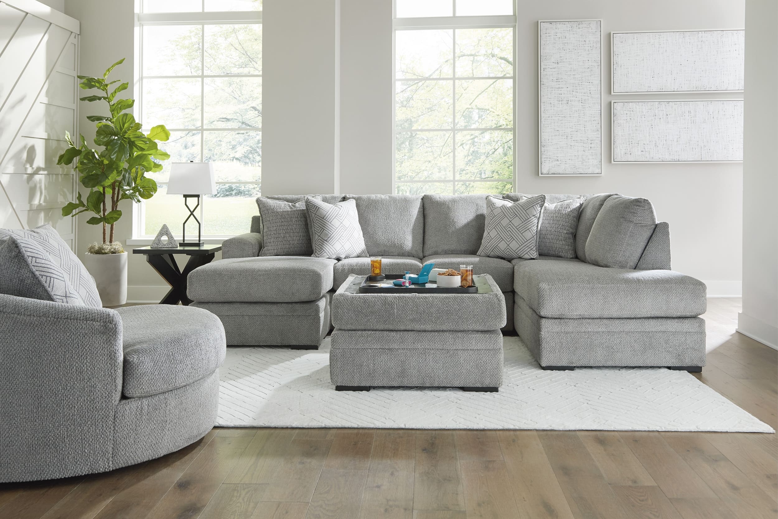 Casselbury 2-Piece Polyester U-Shaped Sectional Sofa w/Right Arm Chaise Facing