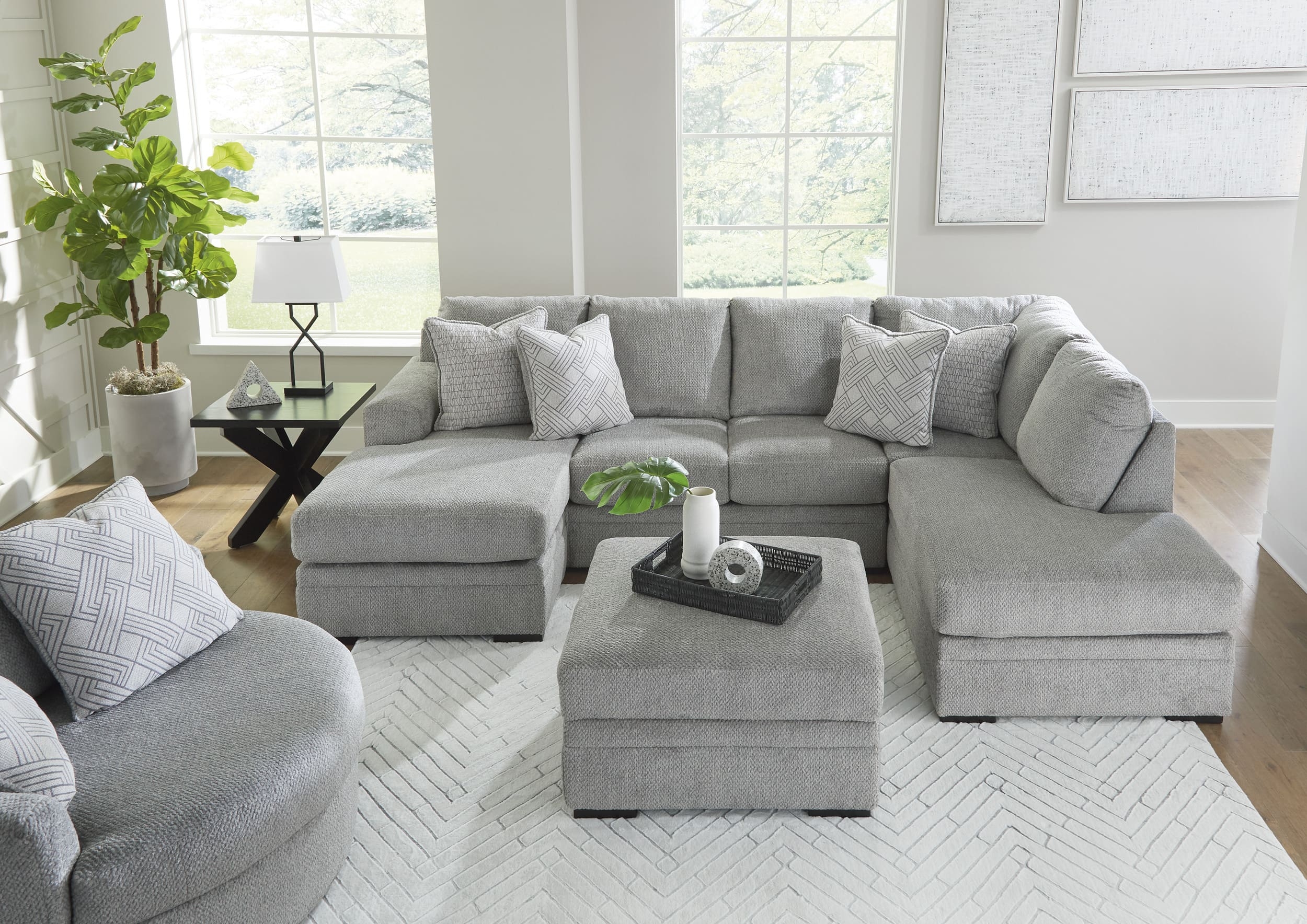 Ashley Casselbury Sofa Chaise, Chair And Ottoman