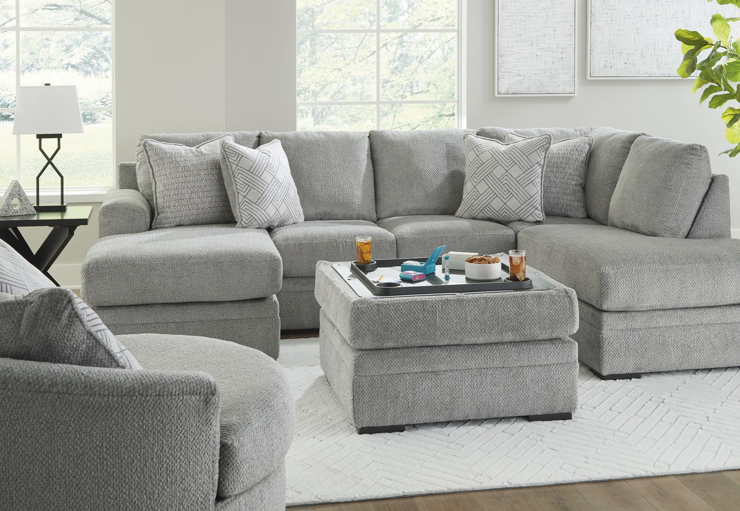 Casselbury 2-Piece Polyester U-Shaped Sectional Sofa w/Right Arm Chaise Facing