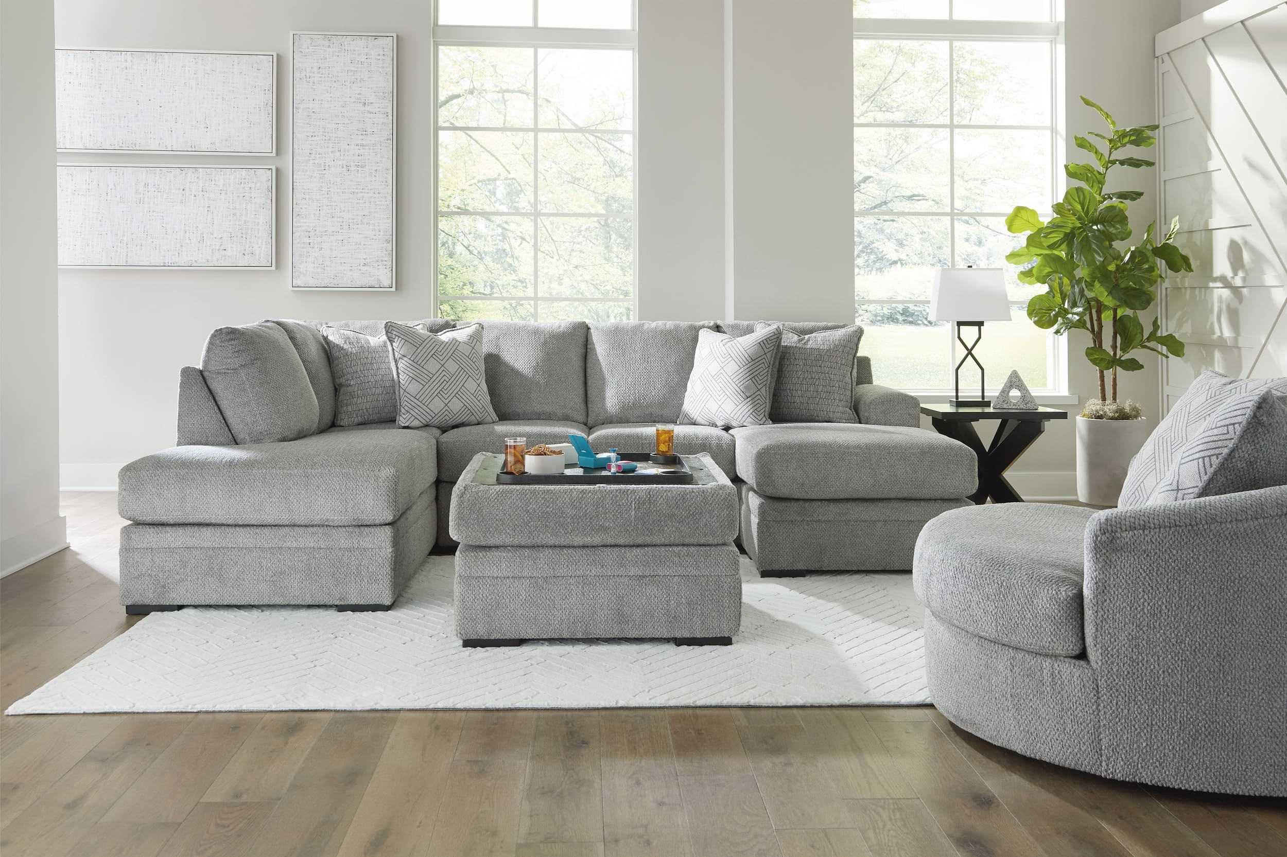 Casselbury 2-Piece Polyester U-Shaped Sectional Sofa w/Left Arm Chaise Facing