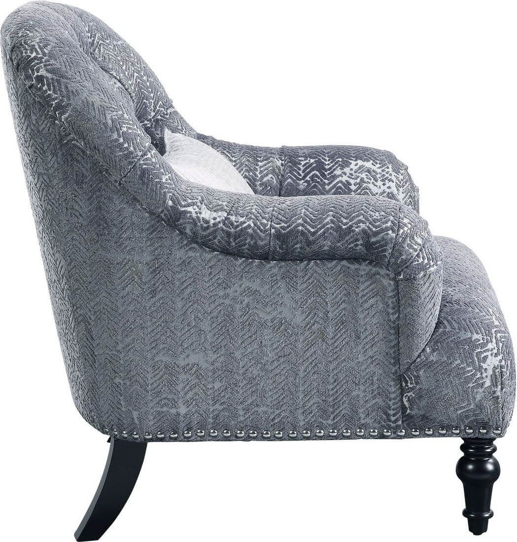 Gaura Velvet Chair