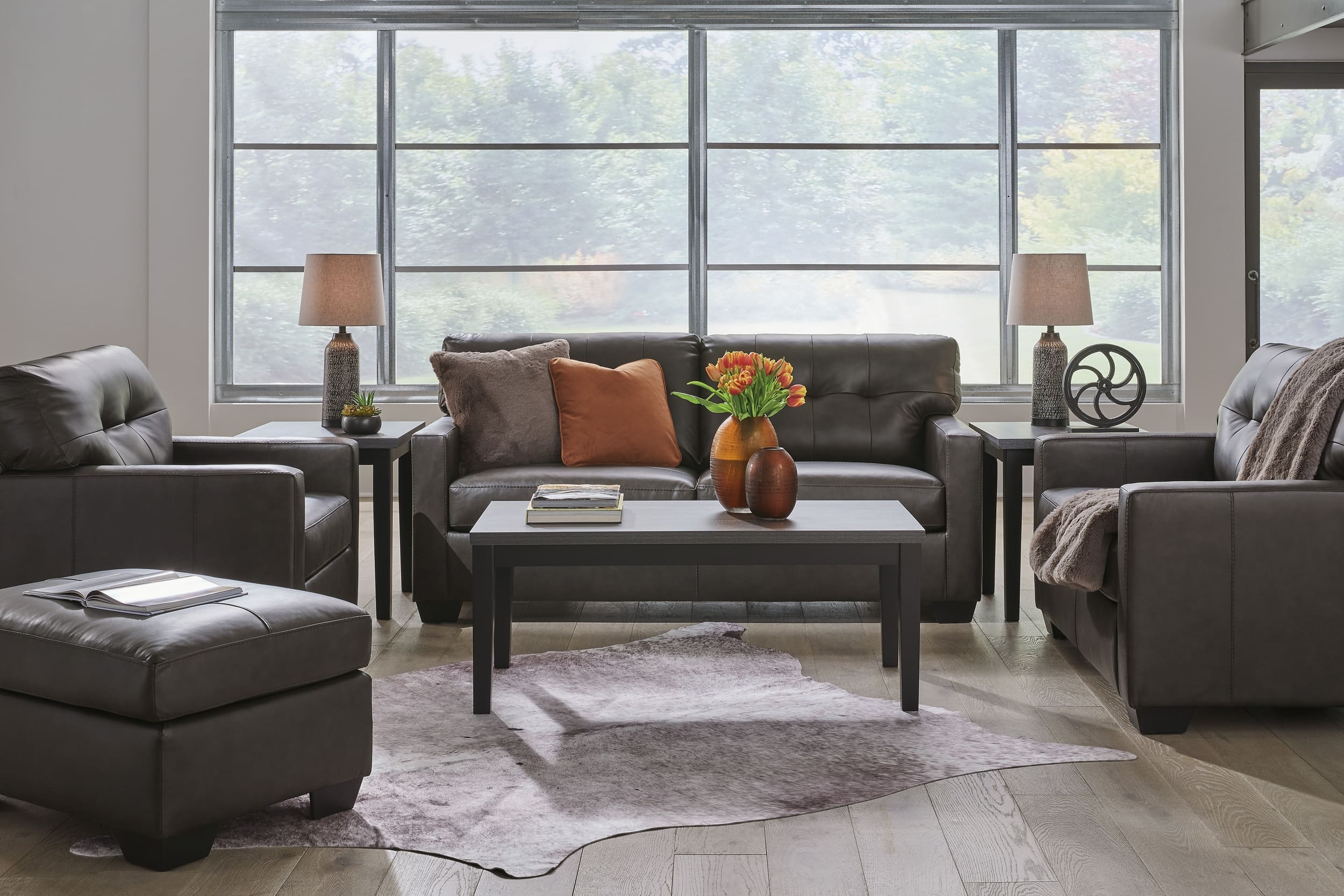 Belziani Leather Oversized Chair
