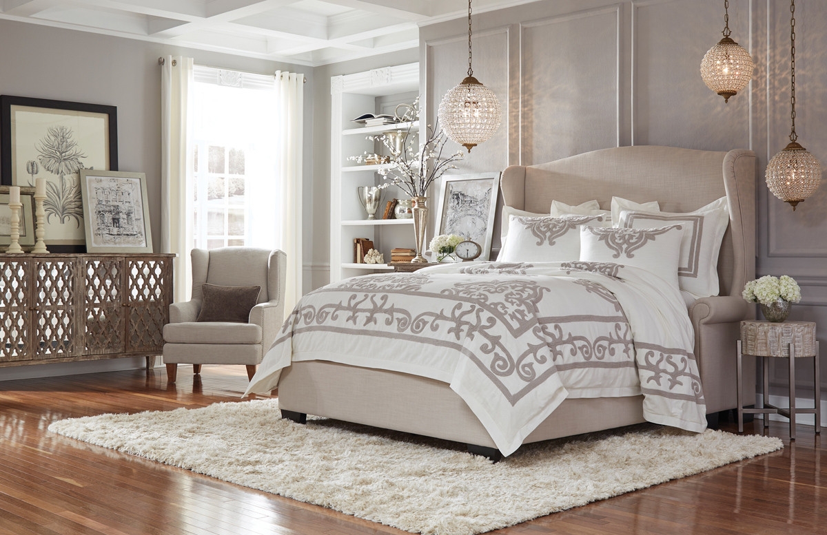 Cimberleigh Medium Chandelier