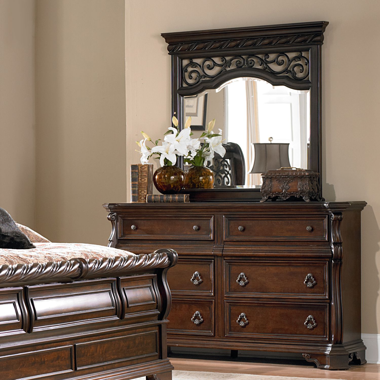 Arbor Place Wood Sleigh Bedroom Set | Traditional Brownstone