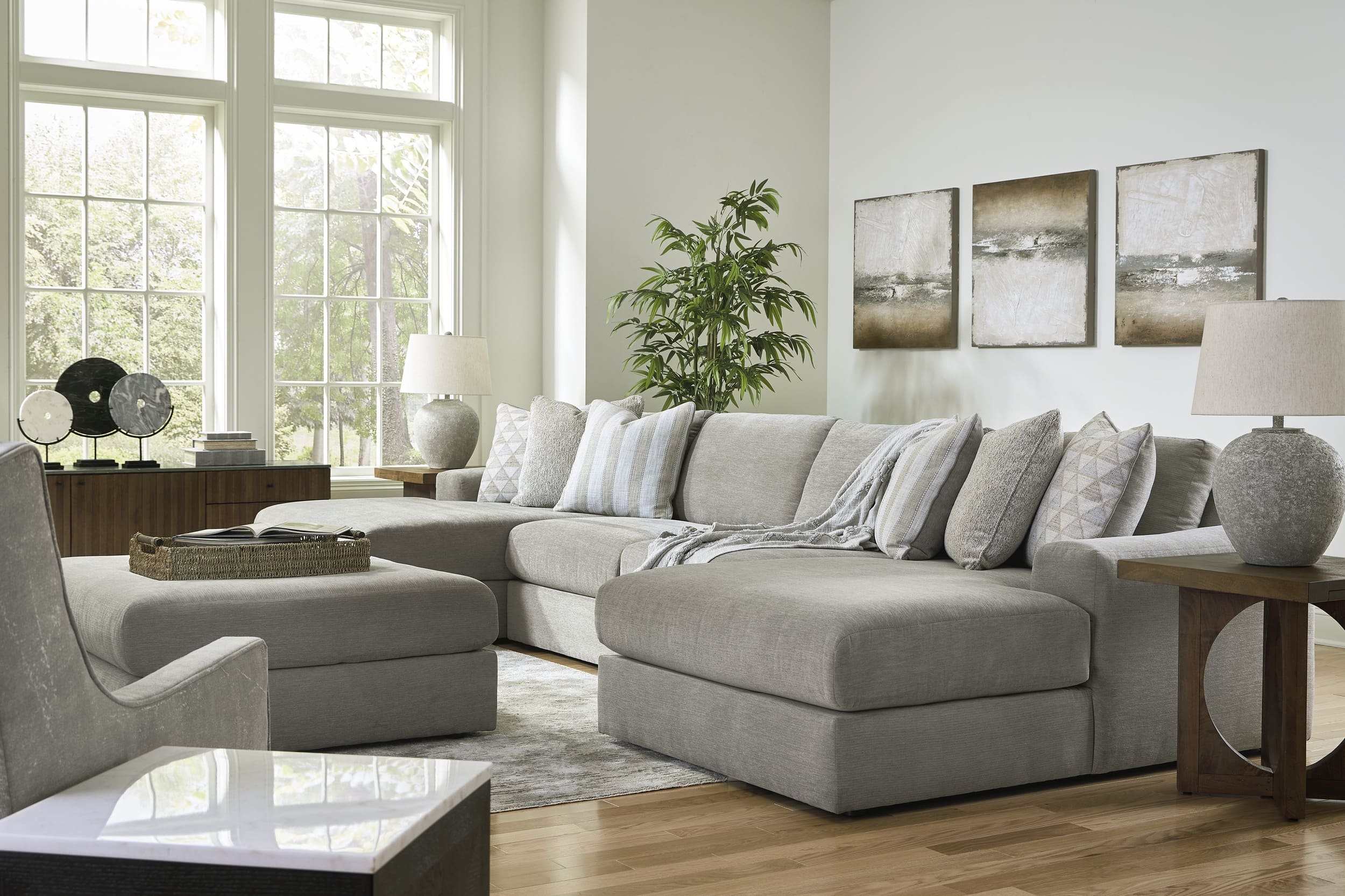 Avaliyah U-Shaped Sectional Sofa Chaise And ottoman by Ashley