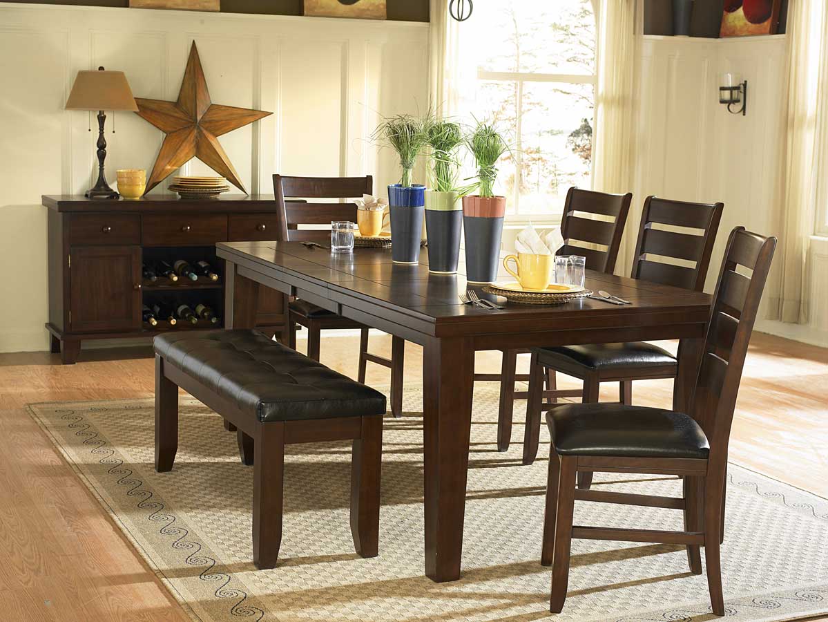 Ameillia Classic Rectangular Dining Room Set by Homelegance