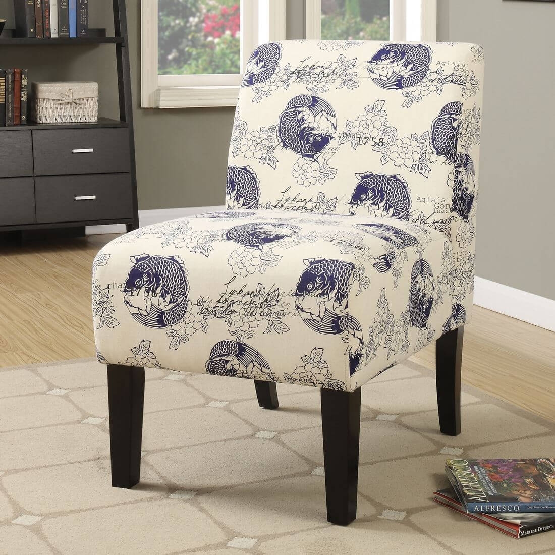 Ollano Accent Chair, Composition 9