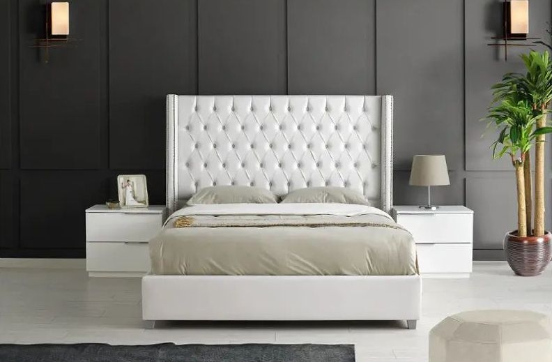 Classic SM Vinyl Tufted Platform King Size Bed