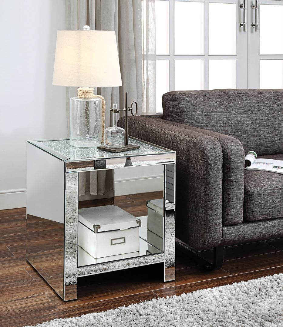 Malish 83582 Mirrored End Table