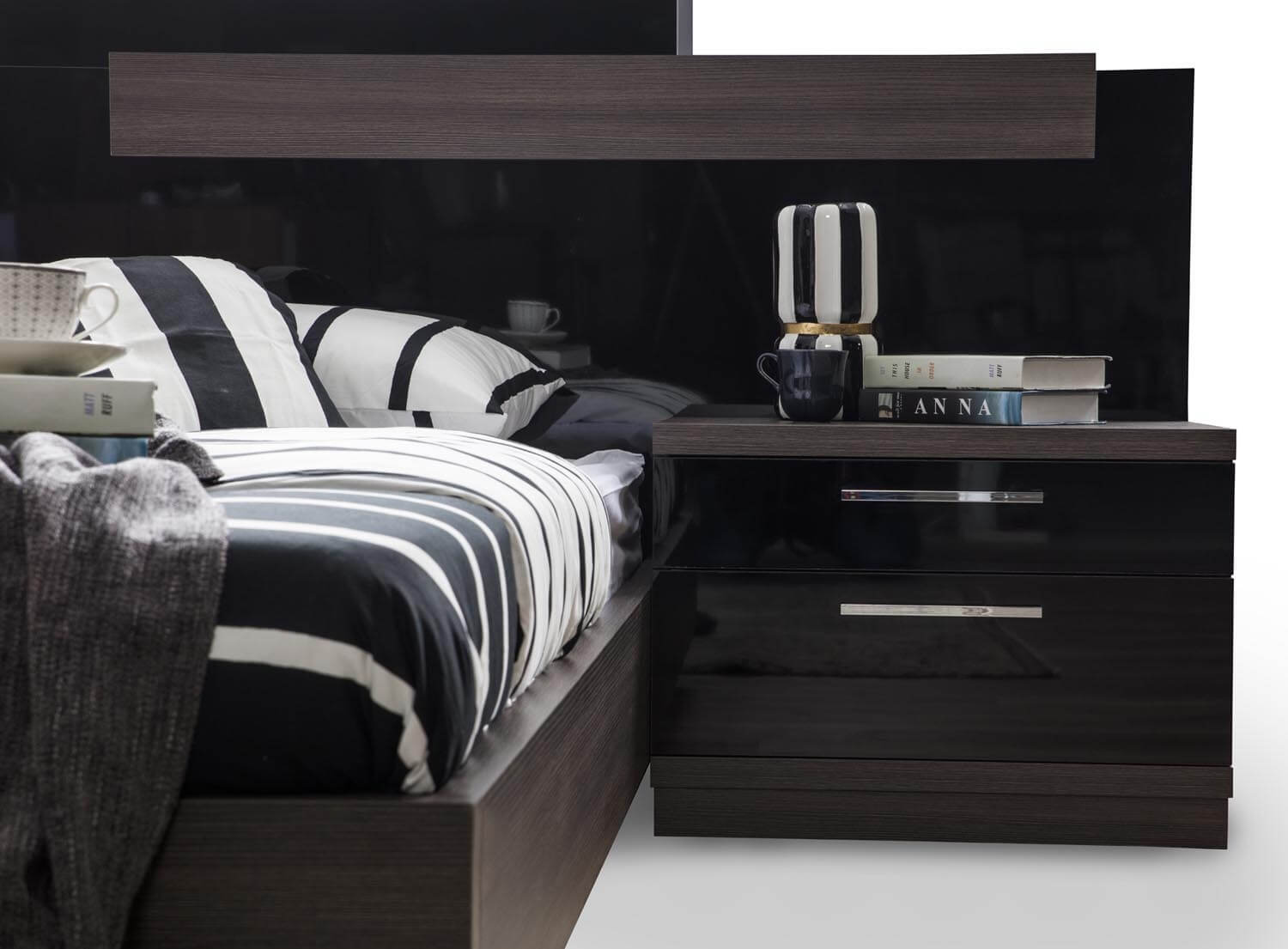 Napoli Wood LED Platform Queen Size Bed