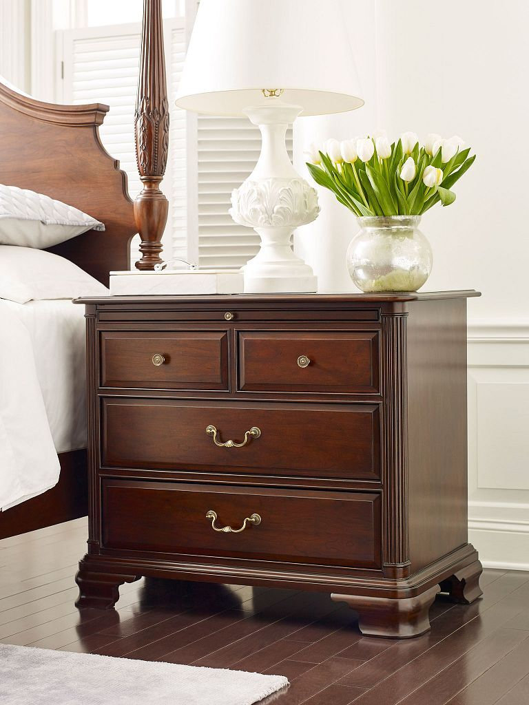 Hadleigh Bachelors Wood 4-Drawer Chest