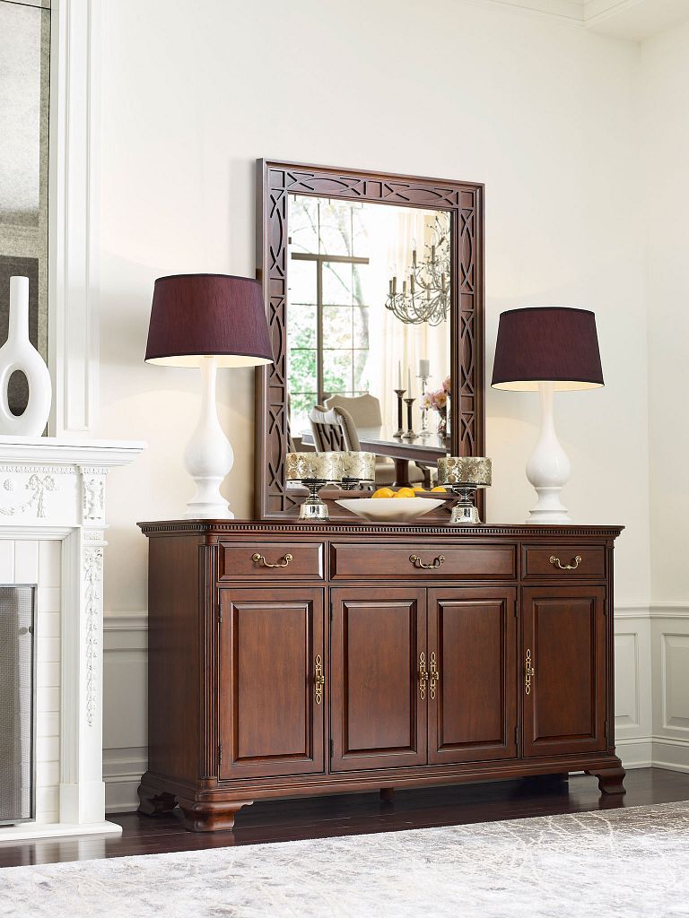 Hadleigh Rectangular Wood Extendable Dining Room Set