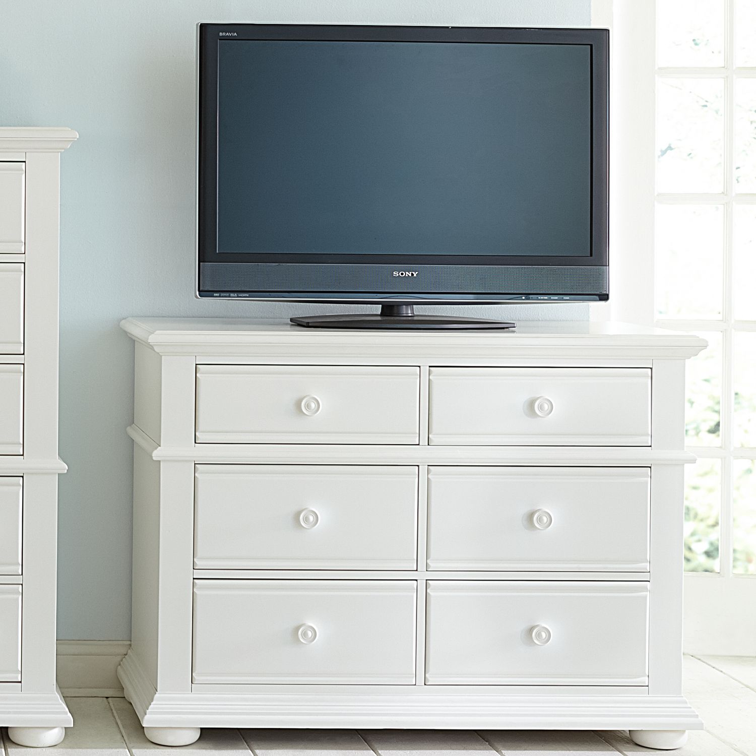 Liberty Summer House I Wood 6-Drawer Media Chest
