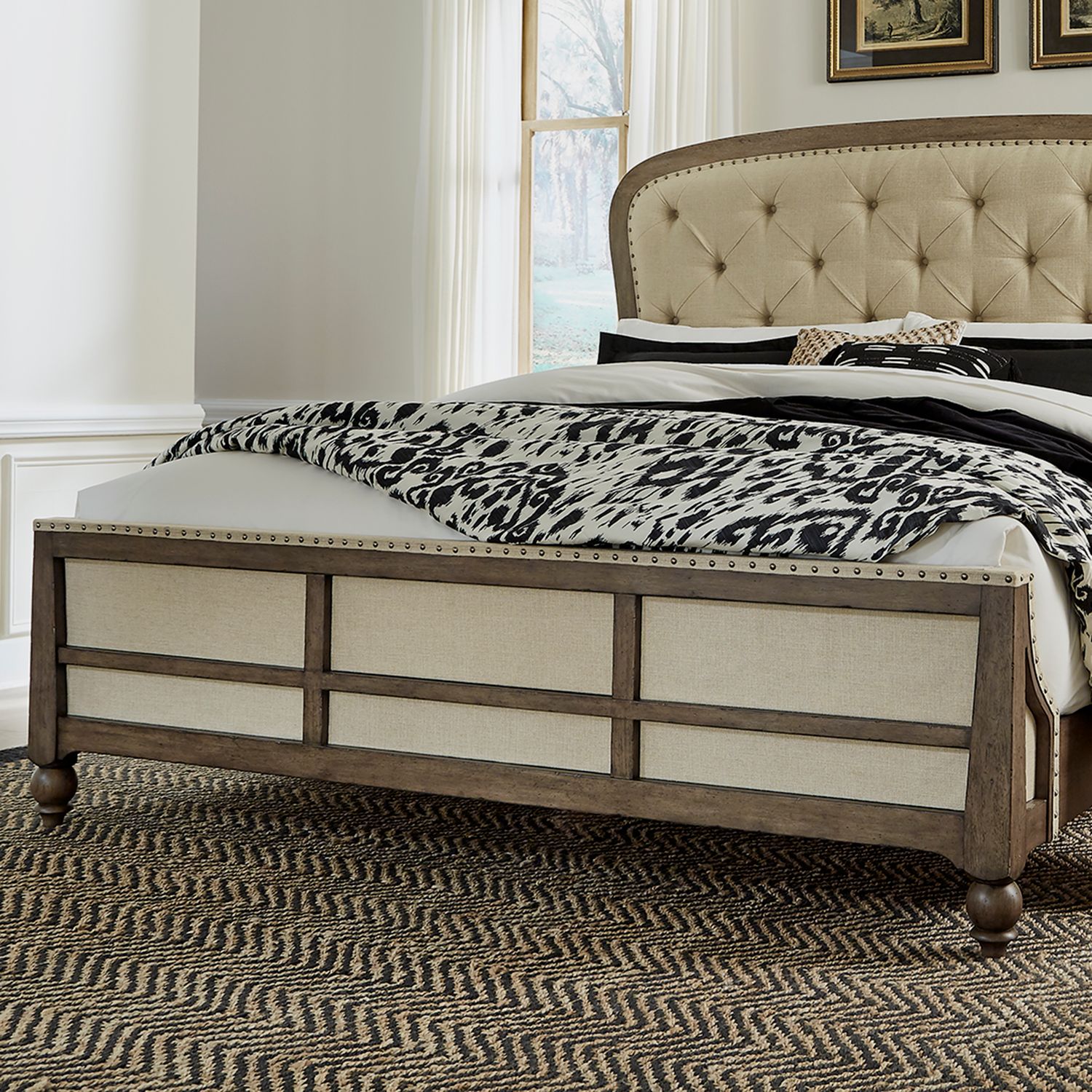 Americana Farmhouse Queen Shelter Platform Bedroom Set