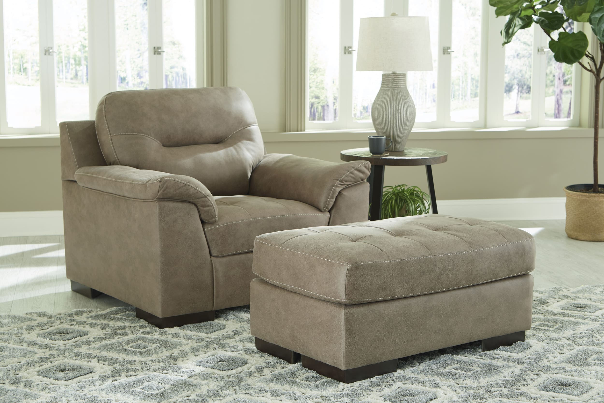 Maderla Faux Leather Chair