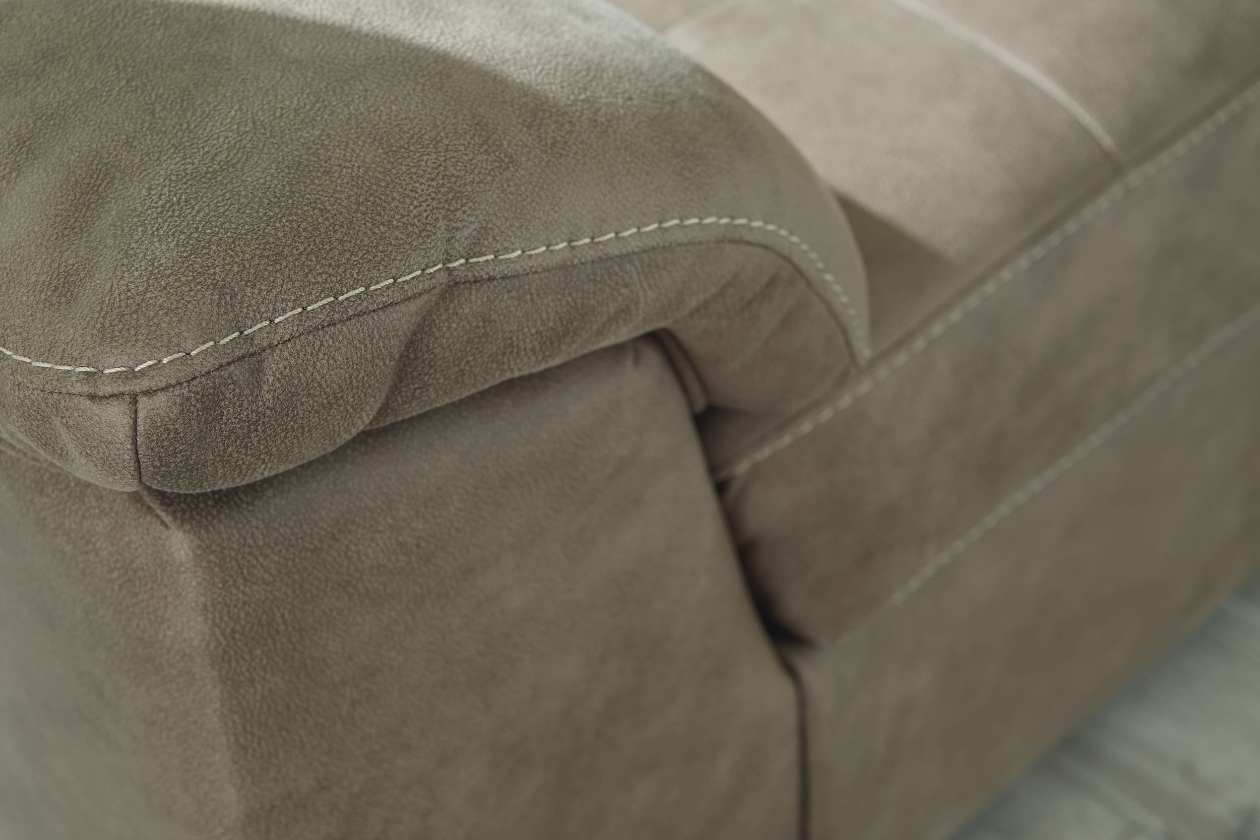 Maderla 2-Piece Faux Leather L-Shaped Sectional Sofa w/Right Arm Chaise Facing
