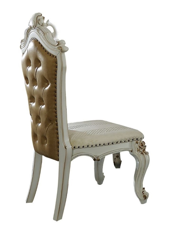 Picardy Wood Extendable Dining Room Set
