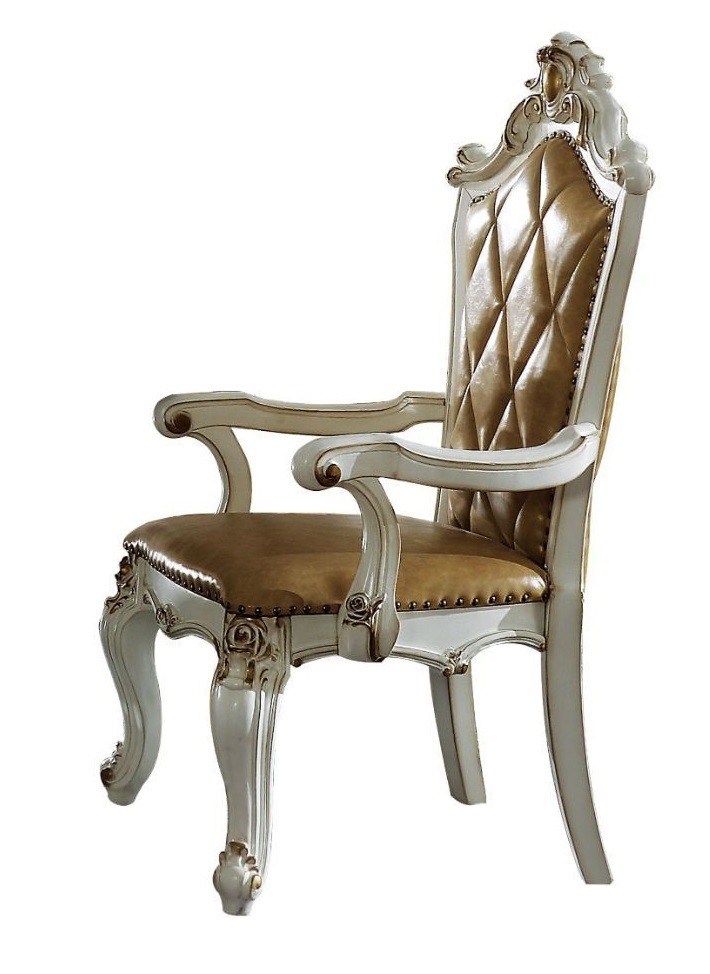 Picardy Wood Extendable Dining Room Set