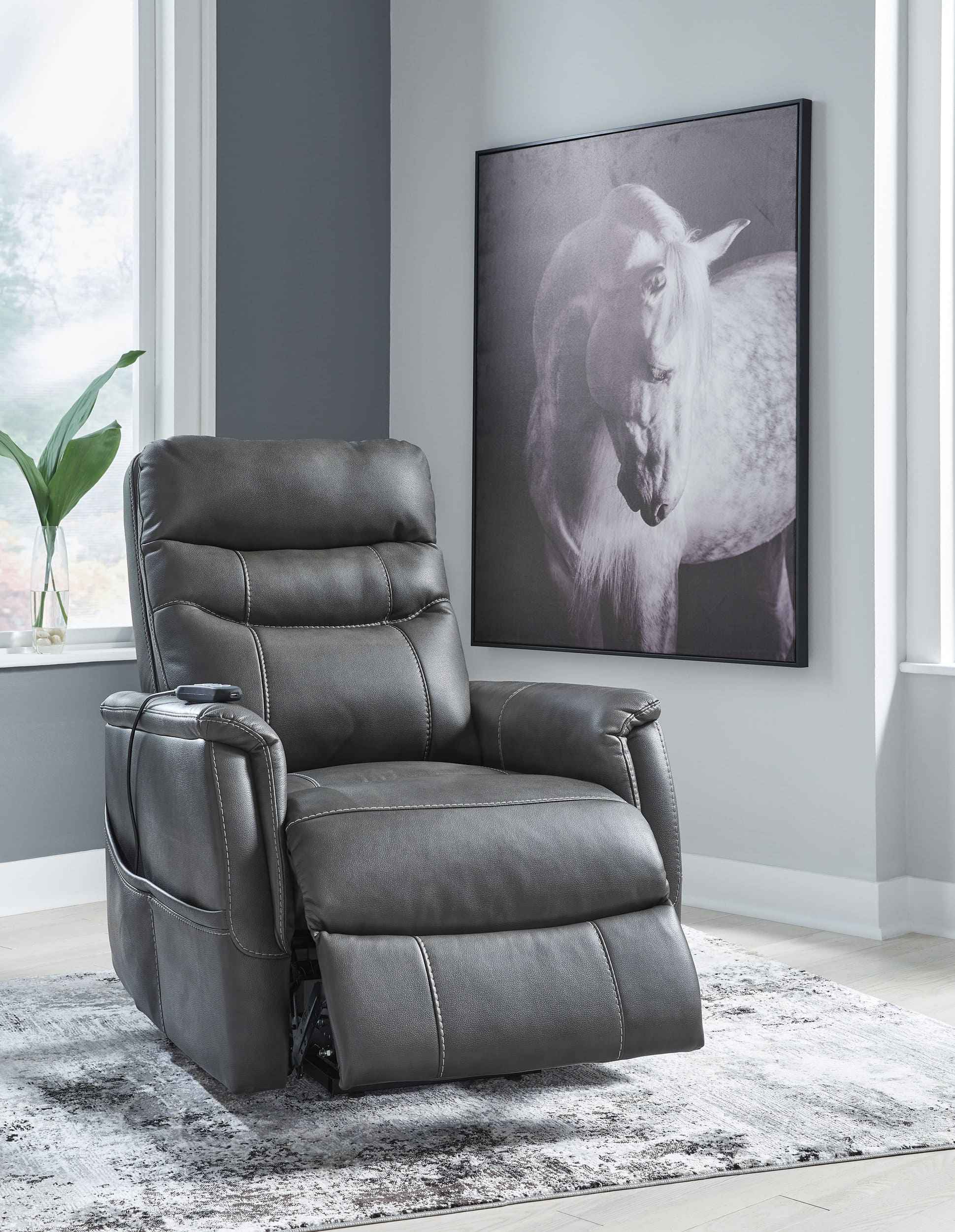 Strawbill Faux Leather Power Lift Massage Recliner