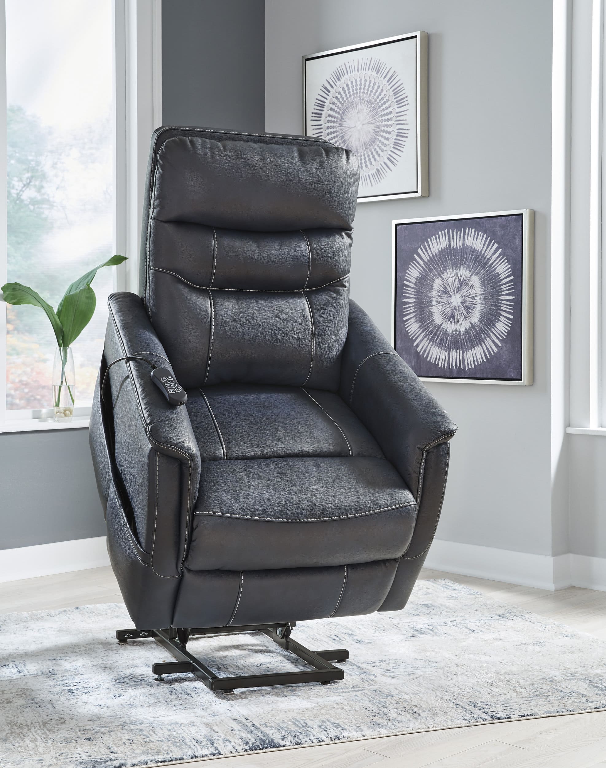 Strawbill Faux Leather Power Lift Massage Recliner