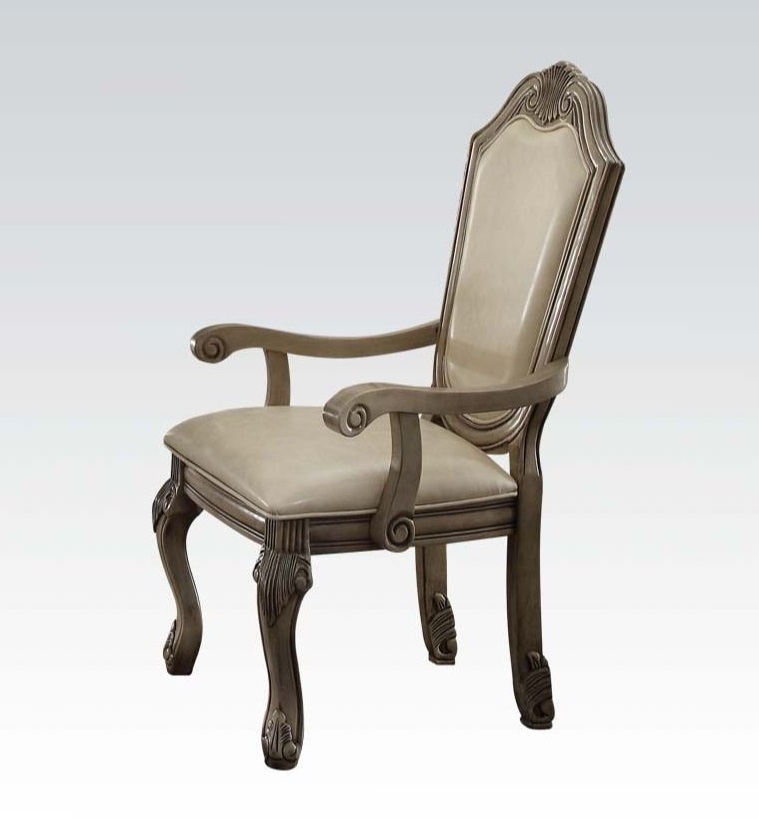 Chateau De Ville Dining Room Set