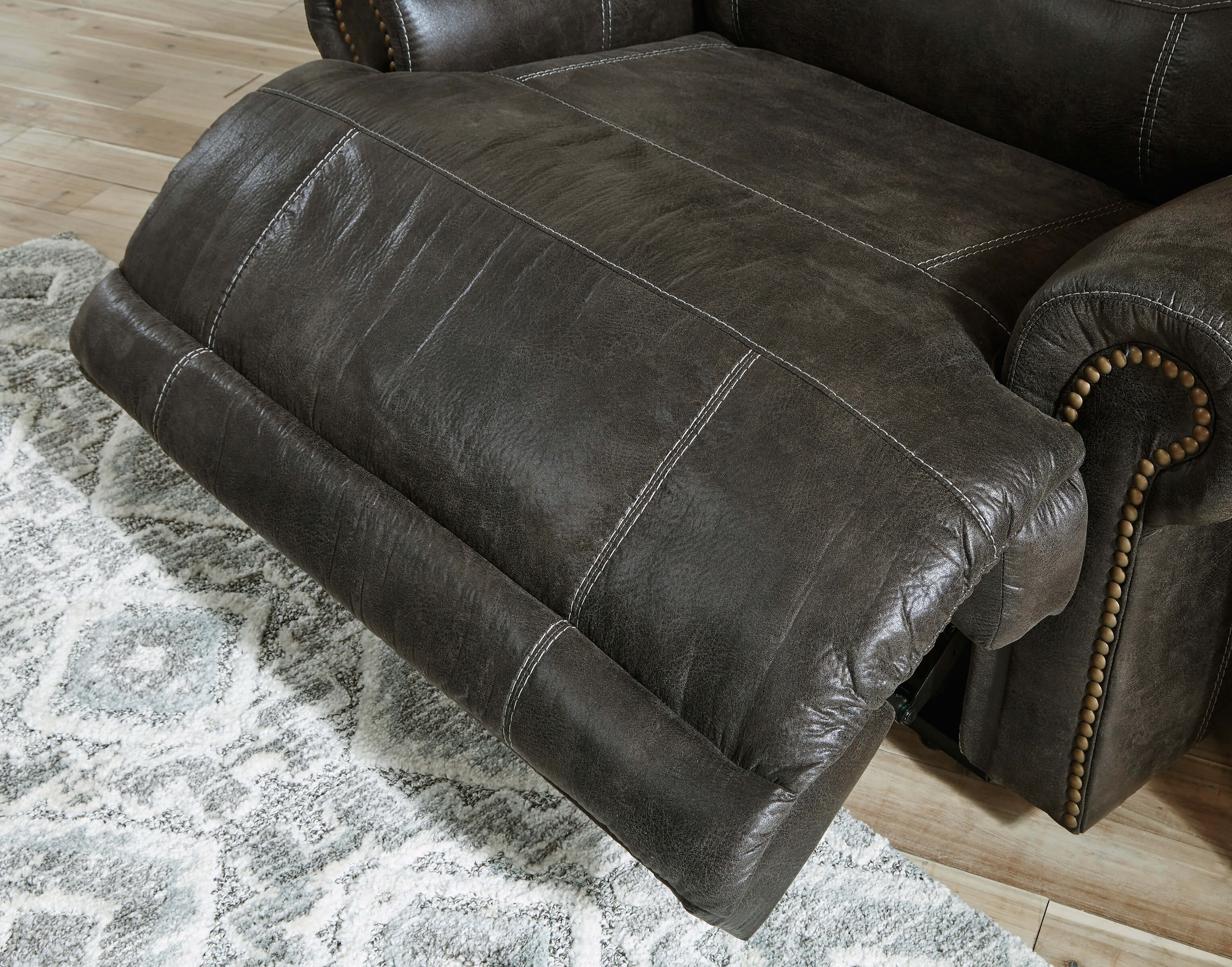 Grearview Faux Leather Power Reclining Loveseat w/Console