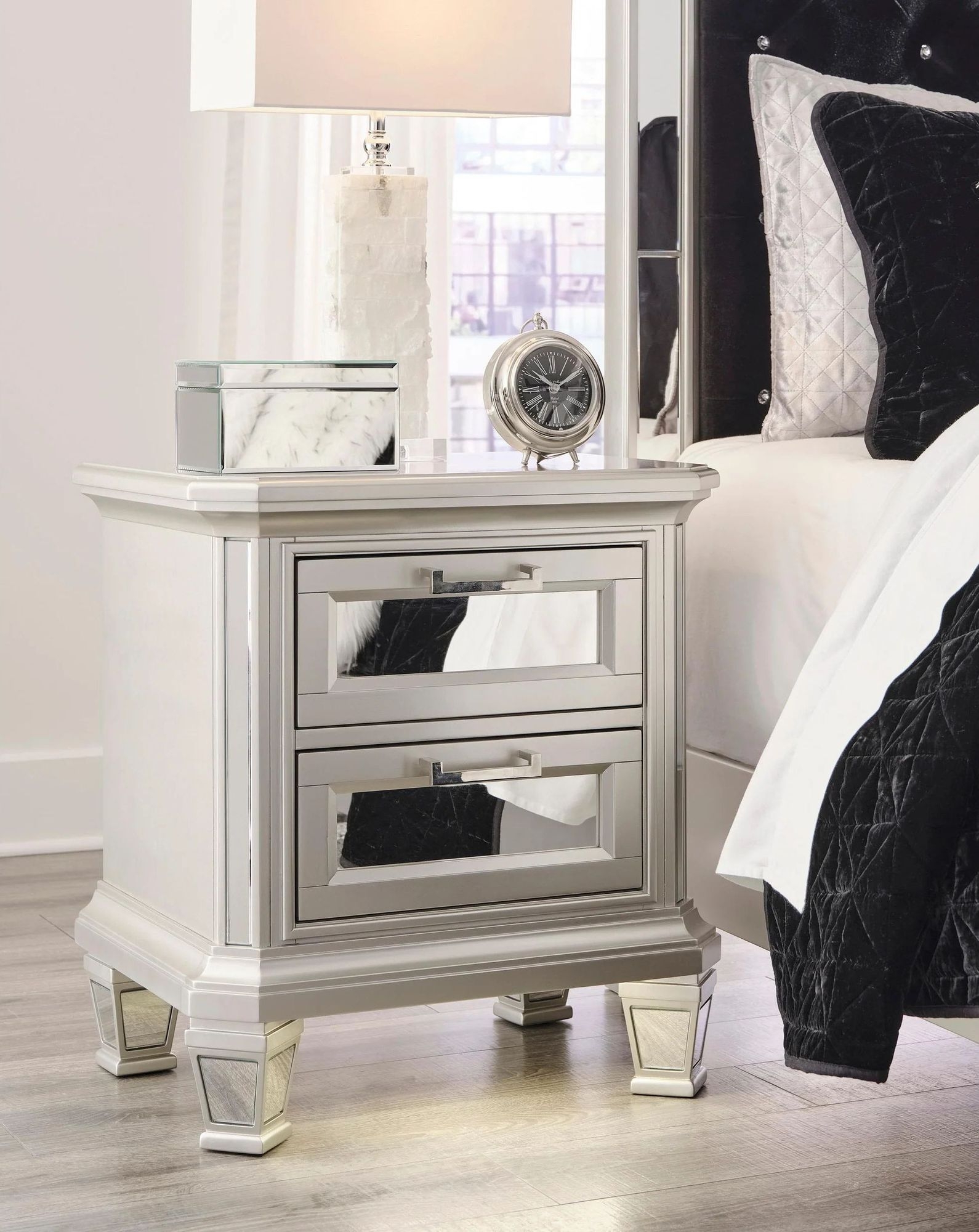 Ashley SM Lindenfield Polyester Upholstered Panel Bedroom Set with LED Backlight