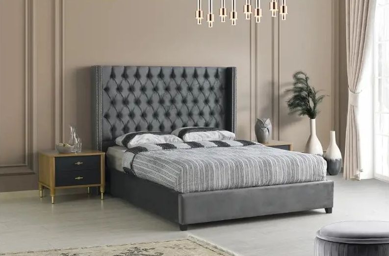 Classic SM Fabric Tufted Platform King Size Bed