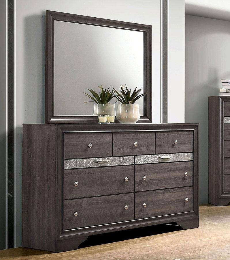  Queen Frame Dresser. Mirro