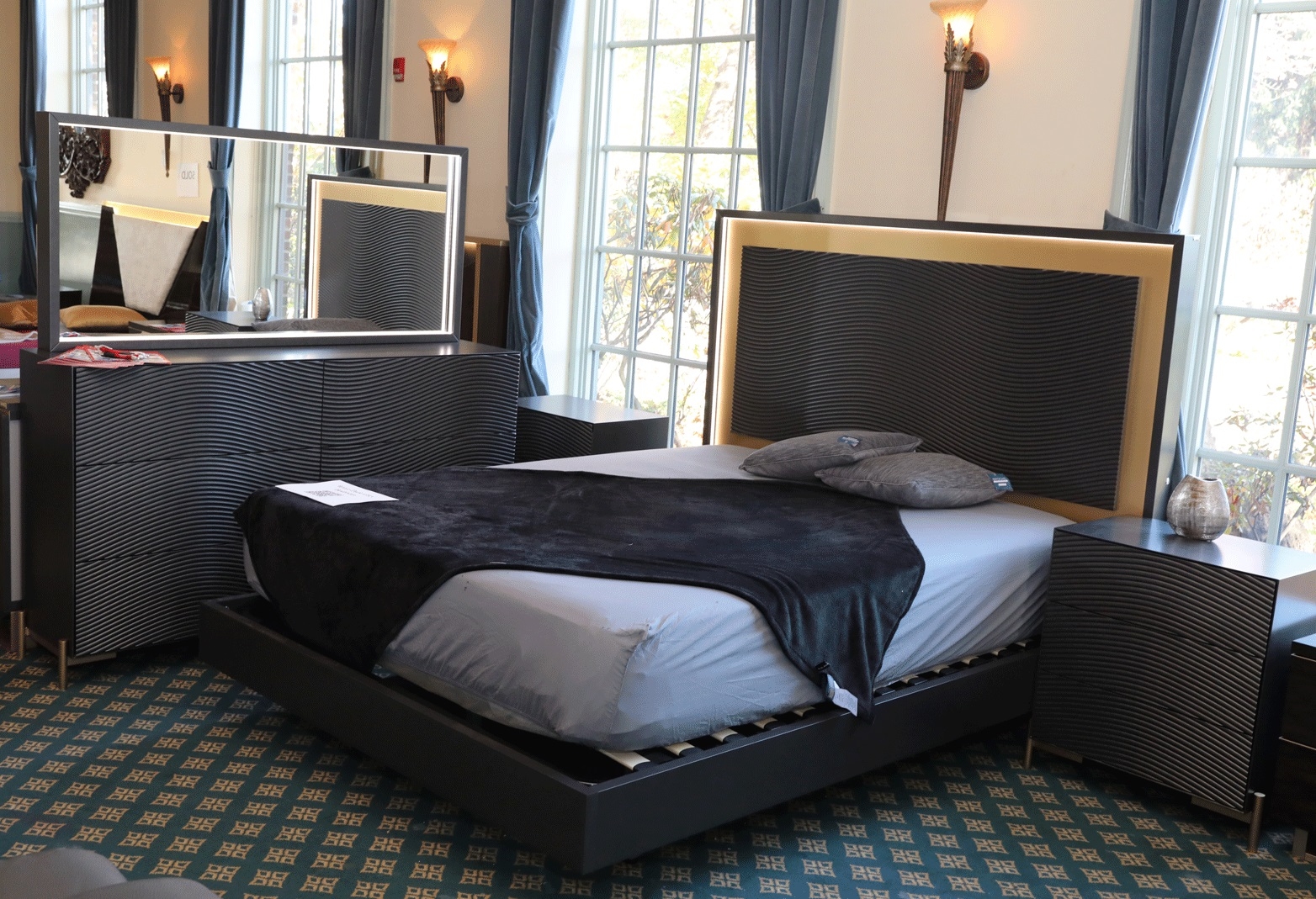 Bedroom Sets Collection