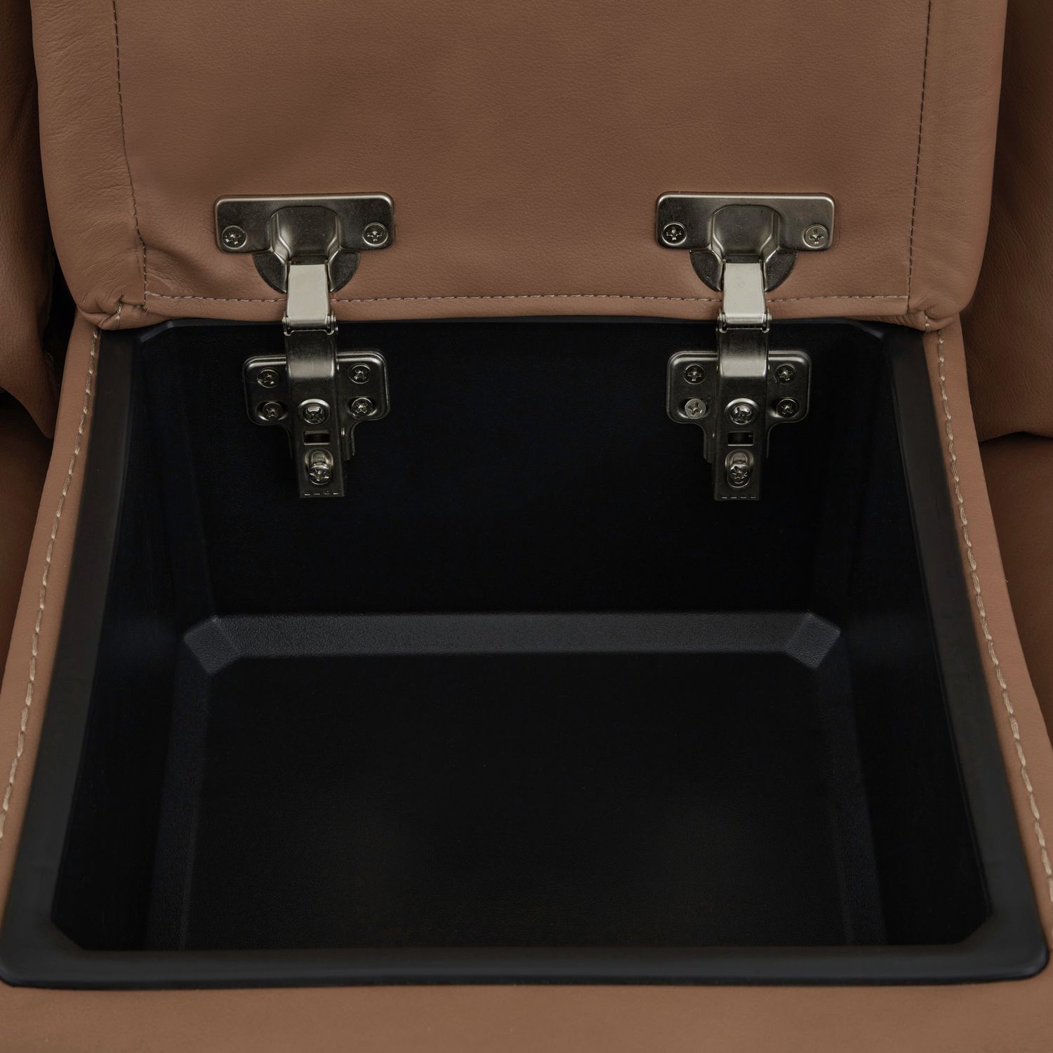Bennett Leather Power Reclining Living Room Set | USB Ports