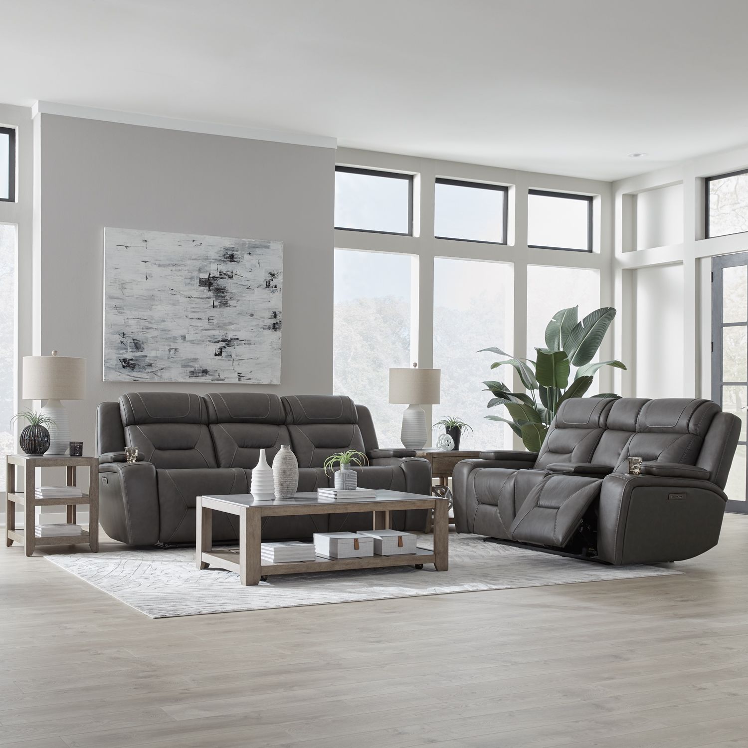 Chapman Leather Power Reclining Loveseat w/Console & USB Chargers
