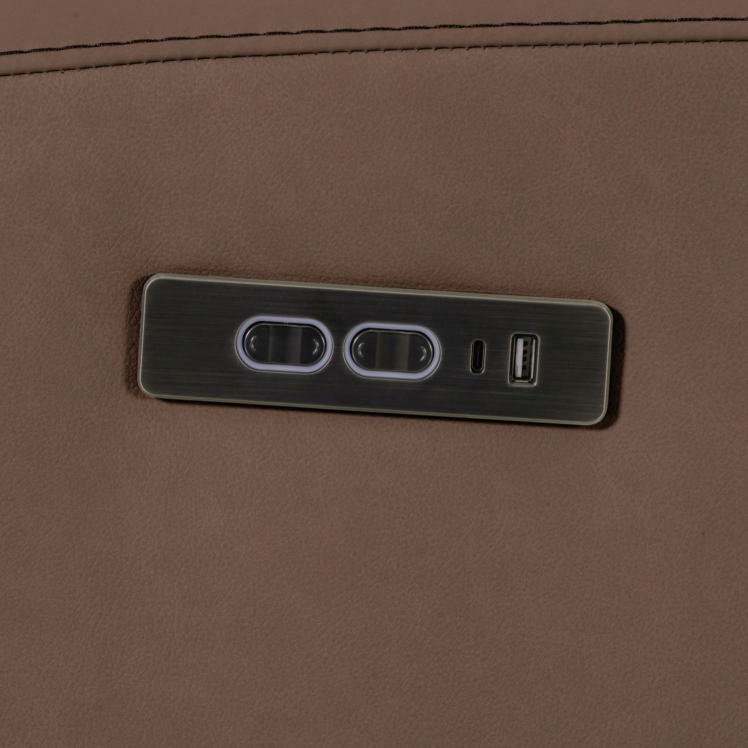 Beckham Leather 7-Piece Power Reclining Sectional w/USB Chargers
