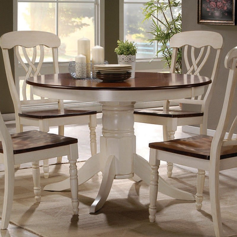 Dylan Wood Round Dining Room Set