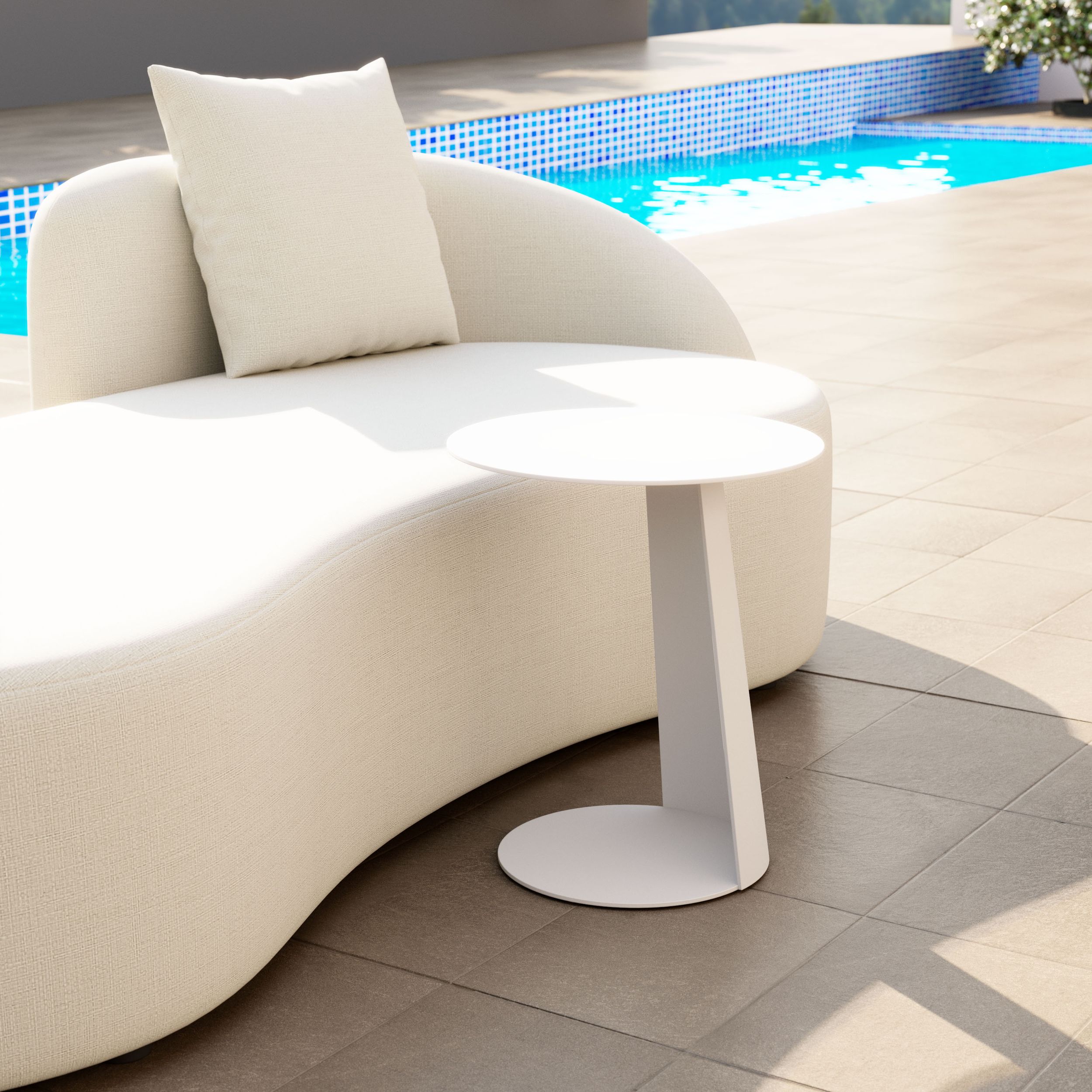 Sunny Isles Round Aluminum Side Table