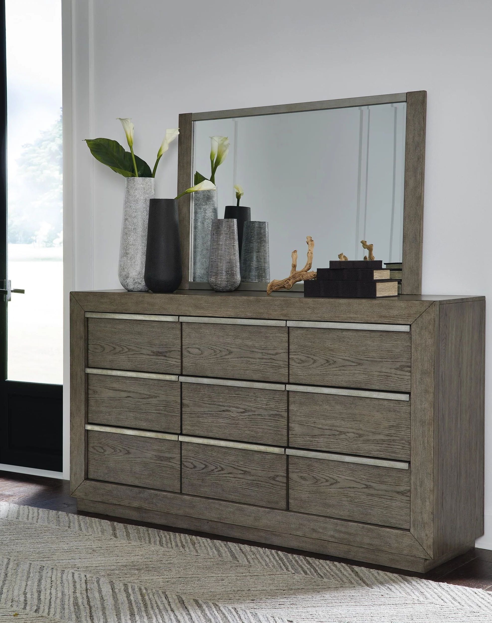 Ashley SM Anibecca 9-Drawer Dresser