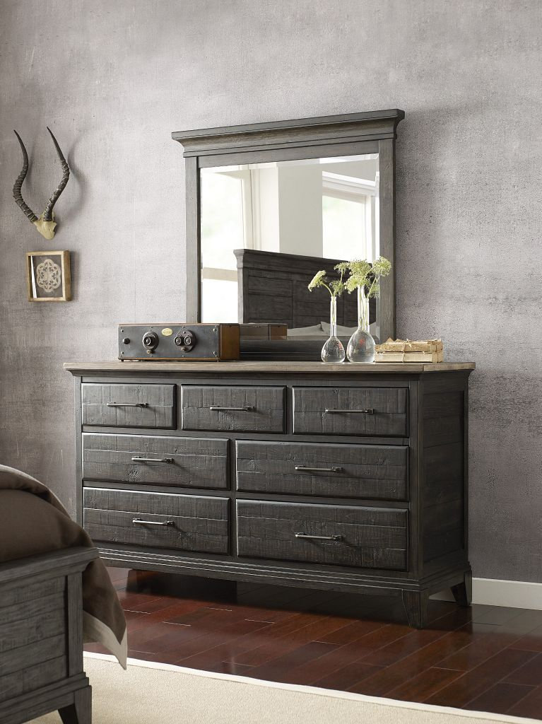 Plank Road Farmstead Wood 7-Drawer Dresser