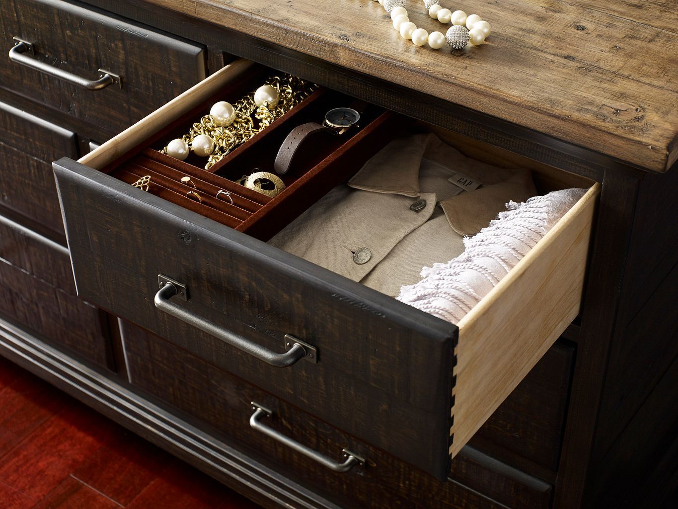 Plank Road Eastburn Wood Sleigh Bedroom Set