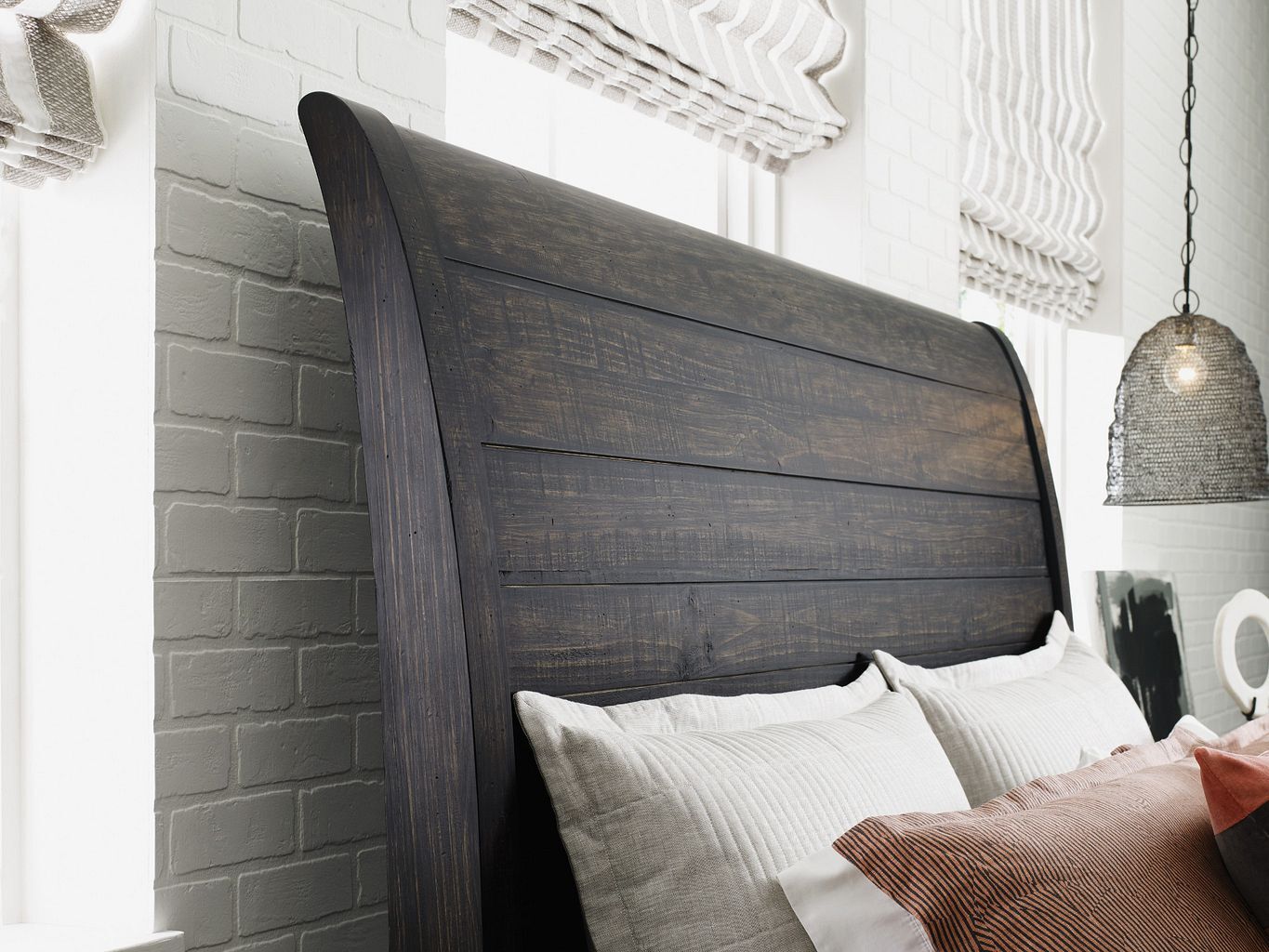 Plank Road Eastburn Wood Sleigh Bedroom Set