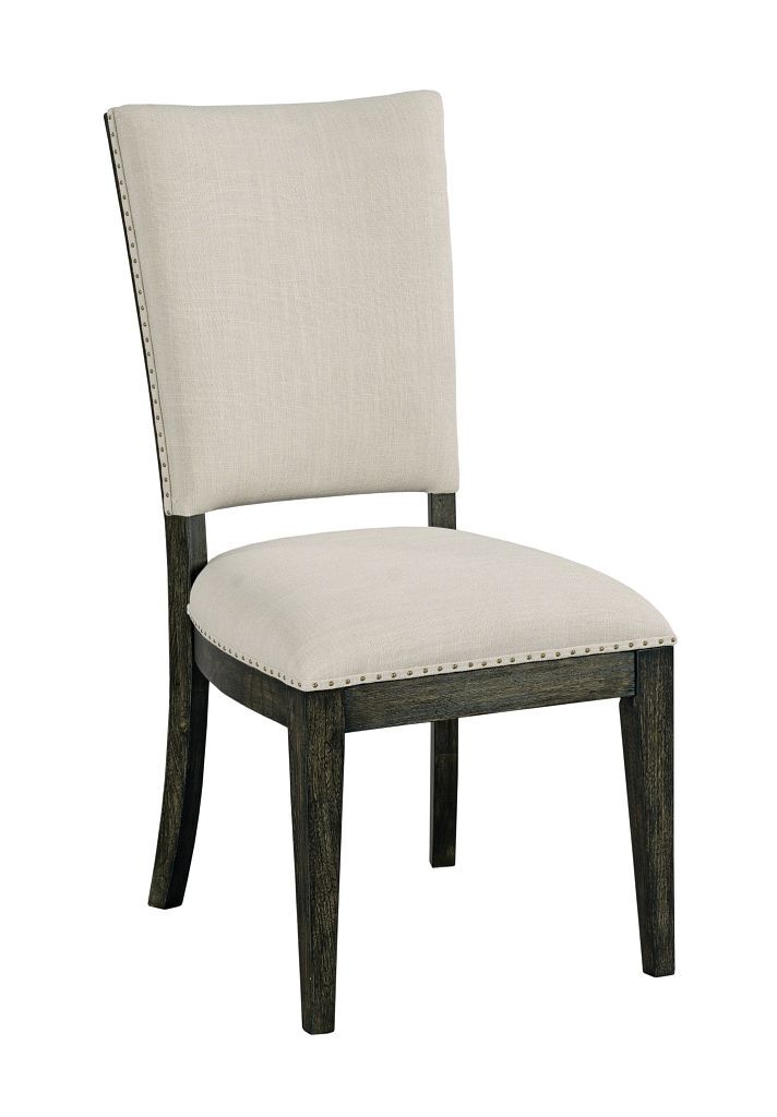 Plank Road Button Round Wood Extendable Dining Room Set
