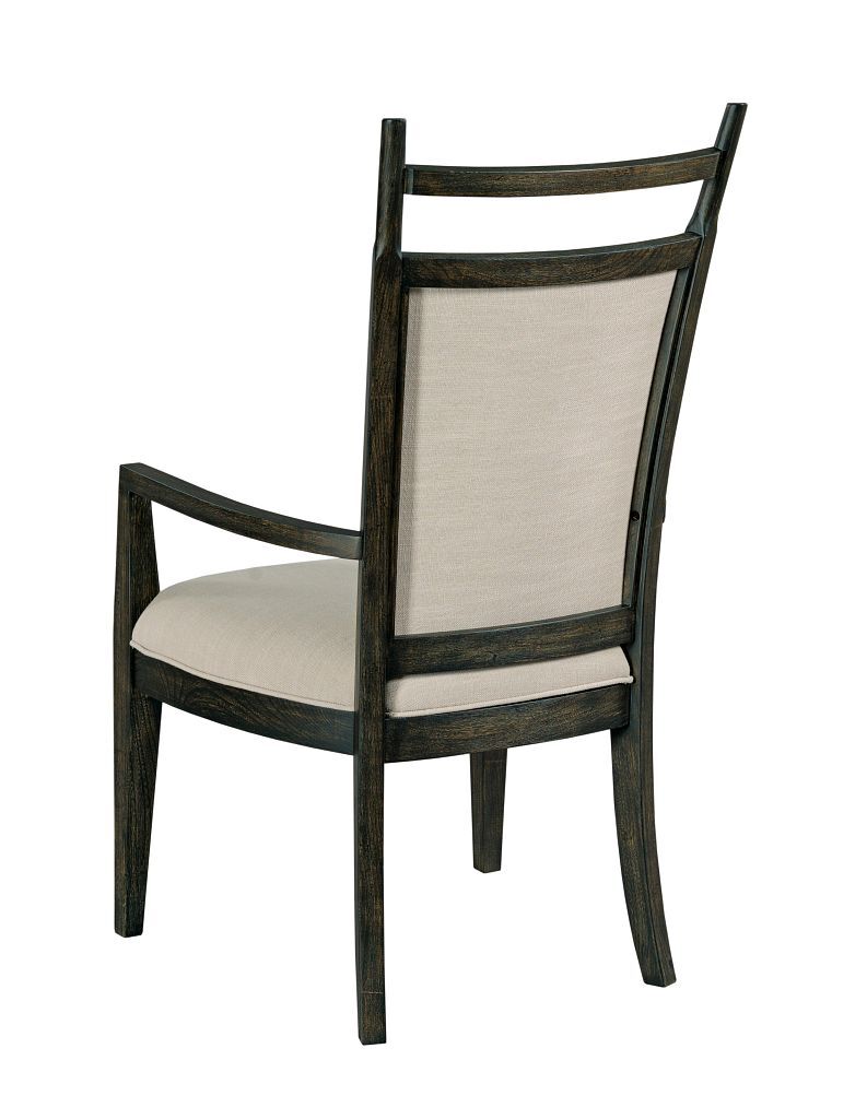 Plank Road Button Round Wood Extendable Dining Room Set