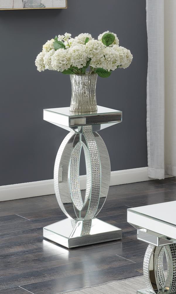 Amalia Square Mirrored End Table