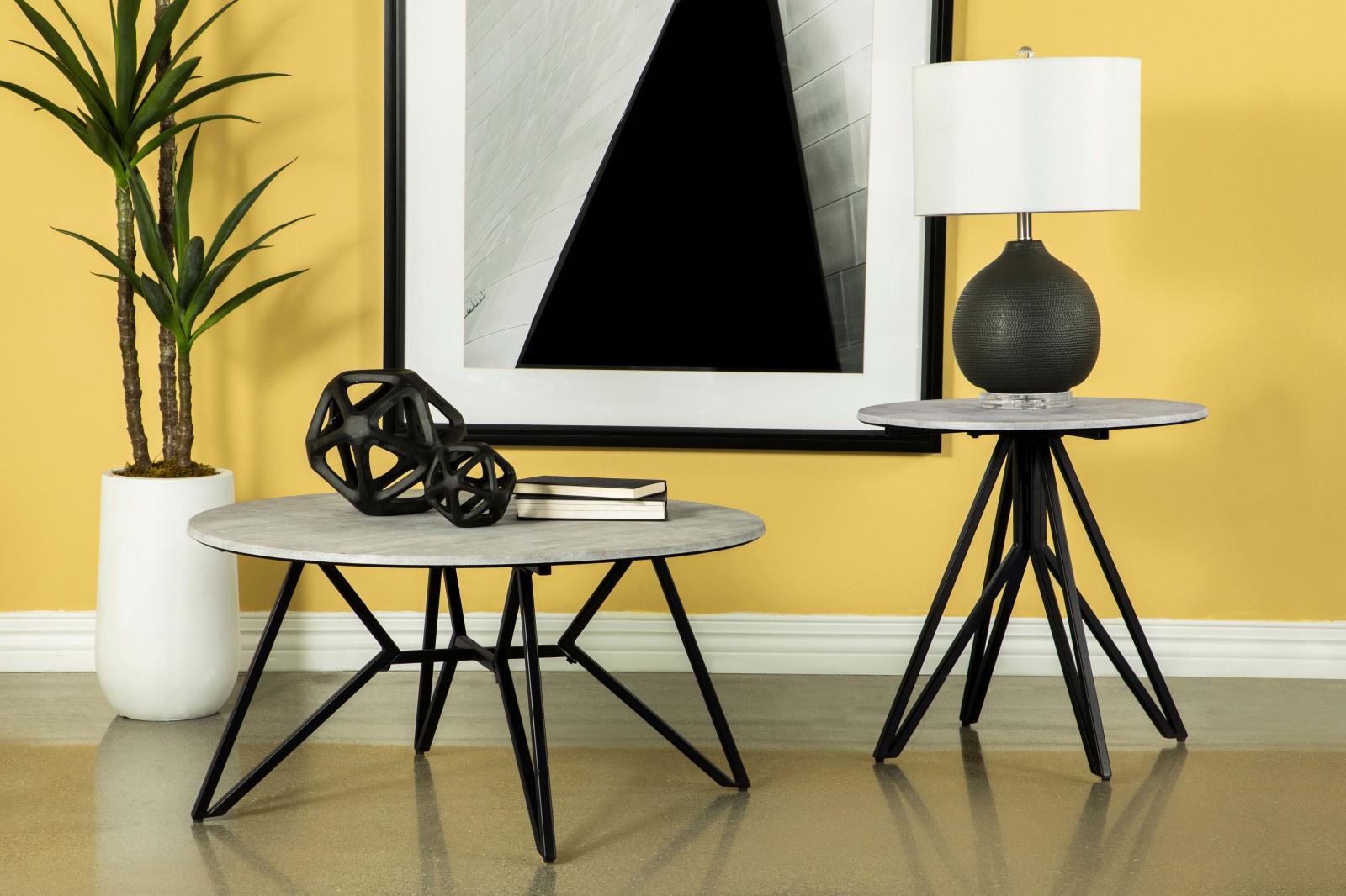 Hadi Round Coffee Table with Hairpin Legs