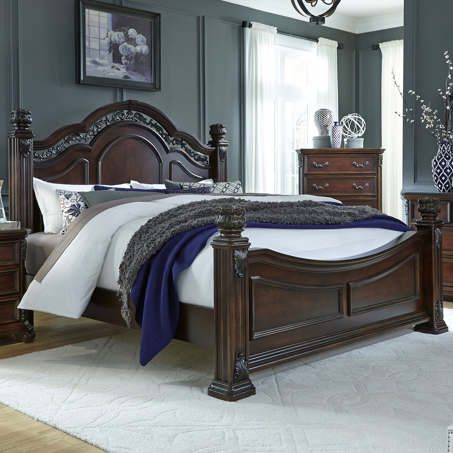 Messina Estates Wood King Size Poster Bed