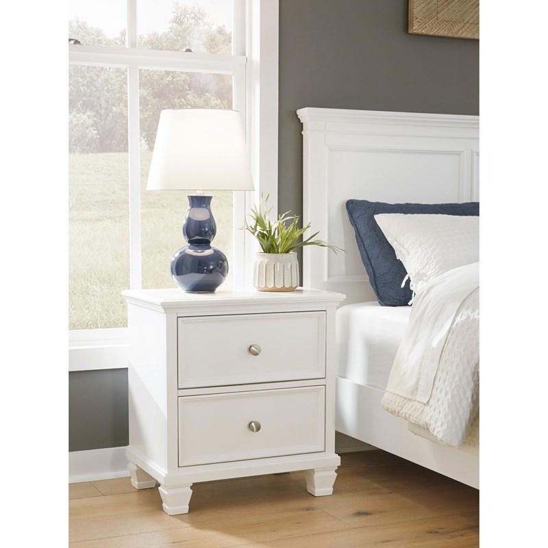 SM Fortman Wood Nightstand w/2 Drawers