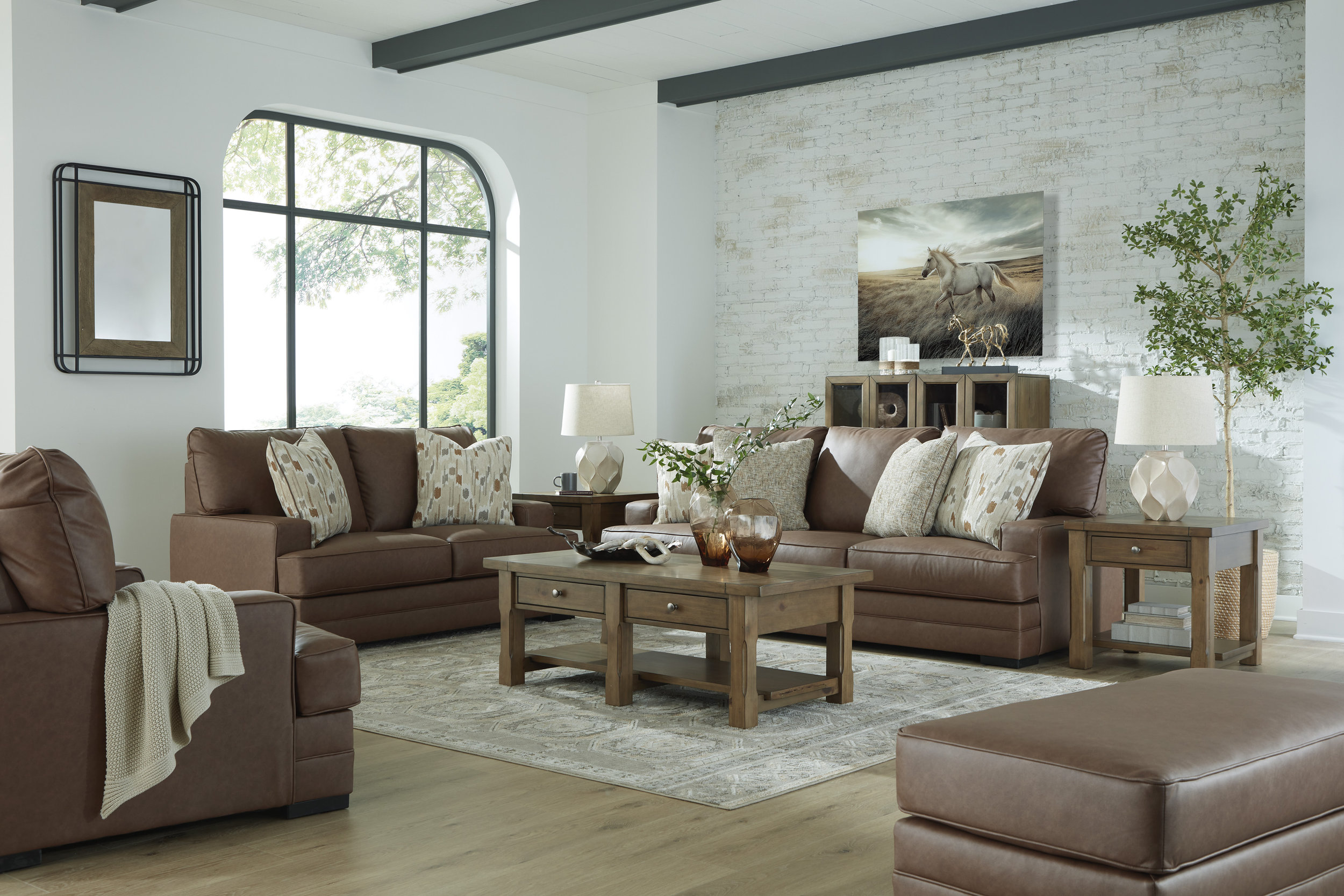 VillaCourt Faux Leather Sofa