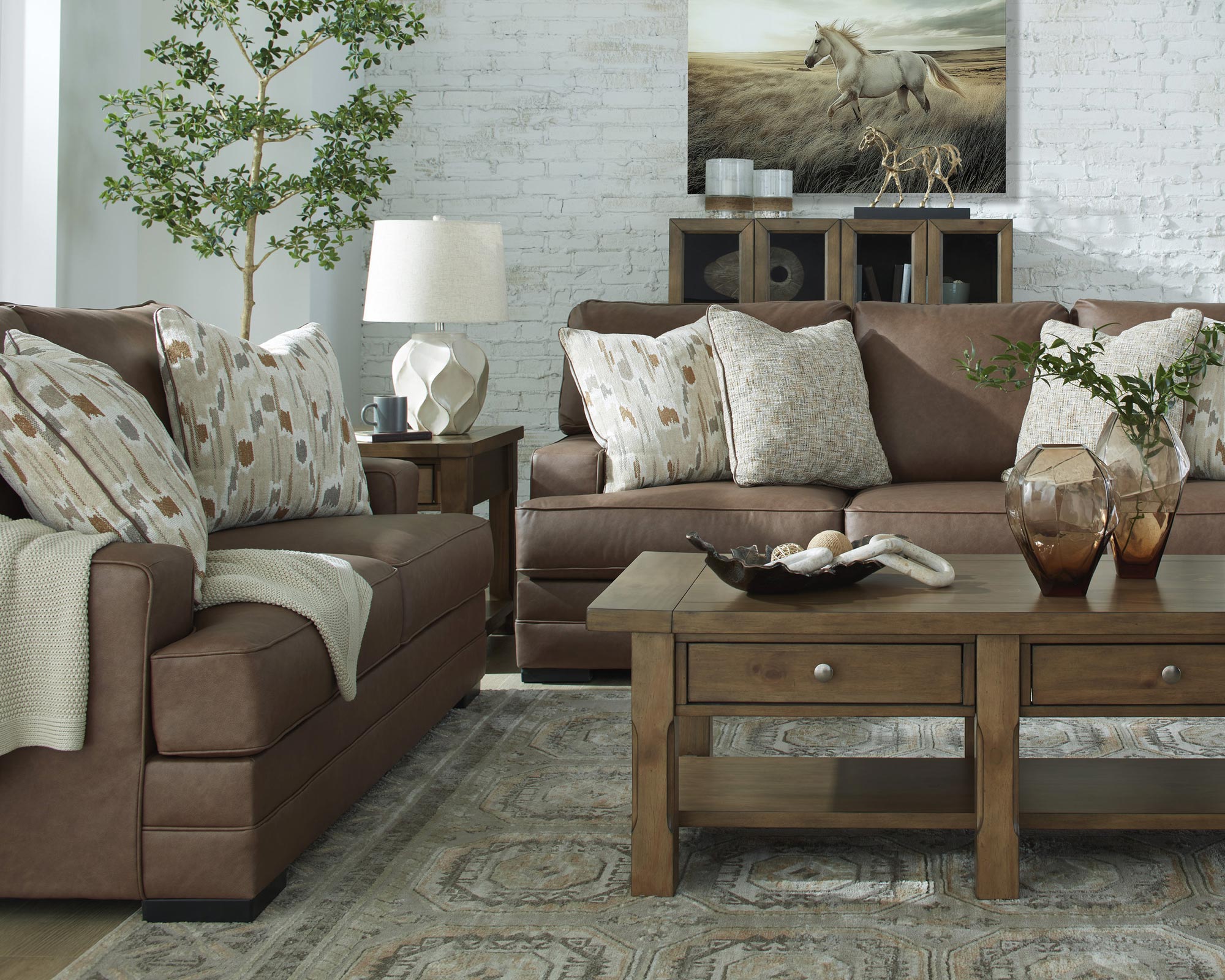 VillaCourt Faux Leather Sofa