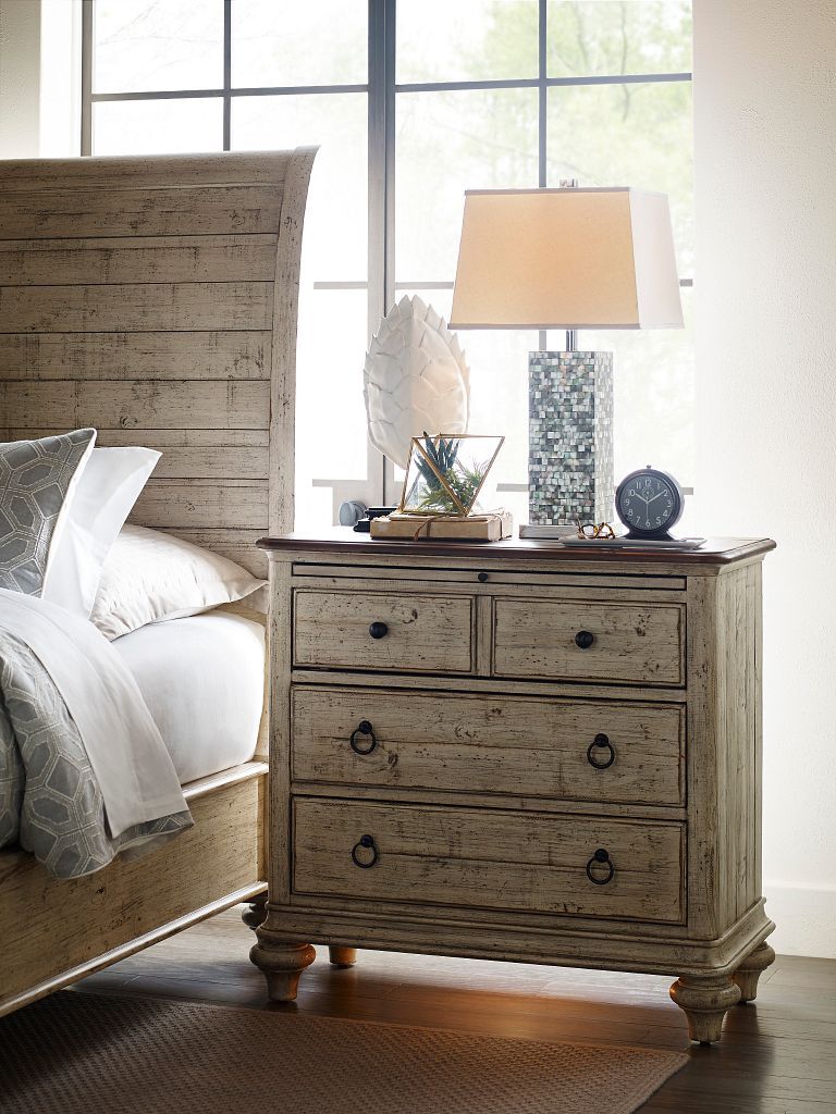 Weatherford Catlins Metal Bedroom Set
