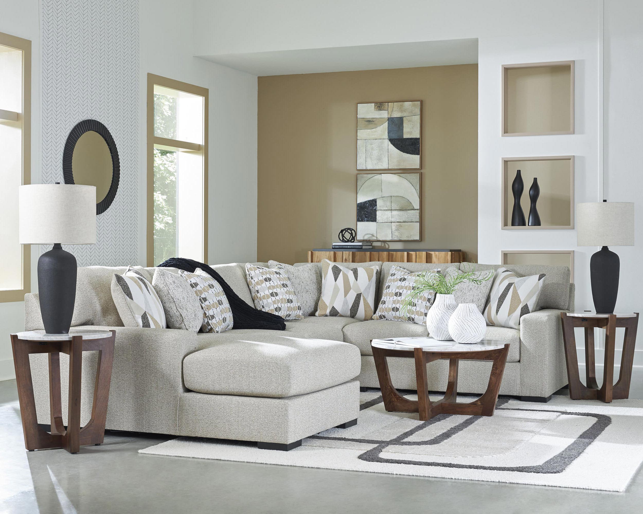Laurelgrove U-Shaped Polyester 4-Piece Sectional with Chaise